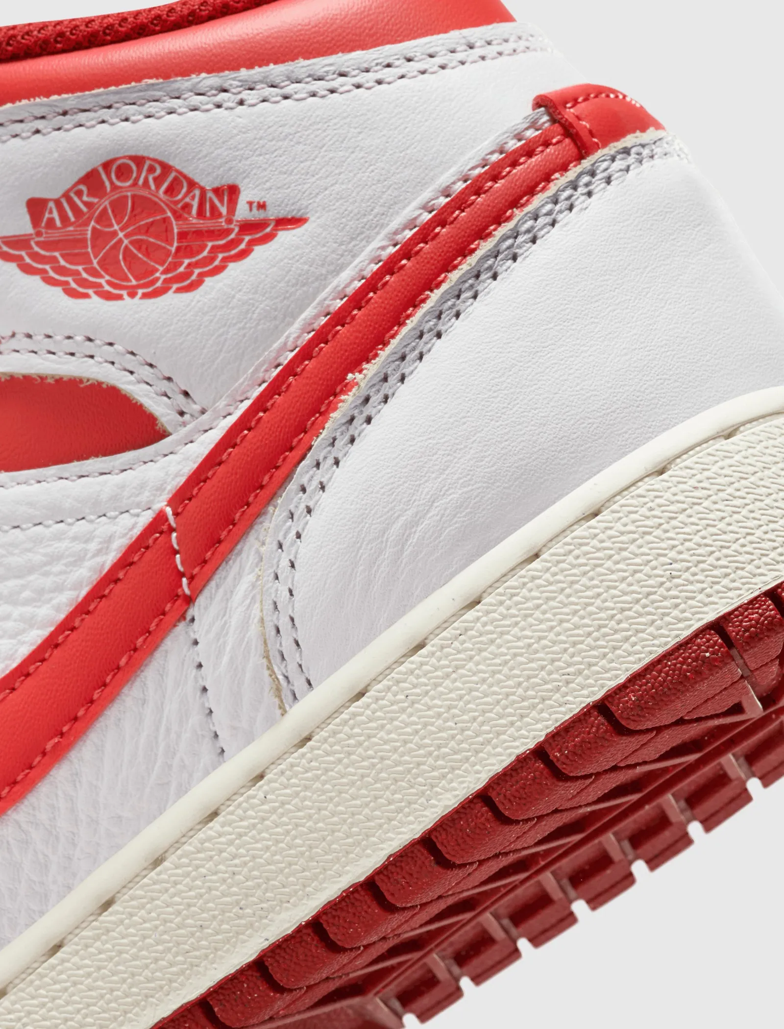 AIR JORDAN 1 MID "WHITE/DUNE RED" GS